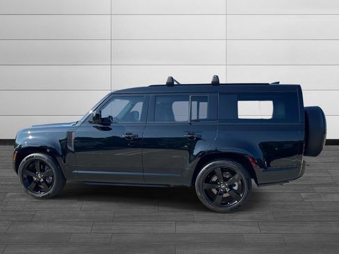 Certified 2025 Land Rover Defender 130 X-Dynamic SE AWD/4WD image 2