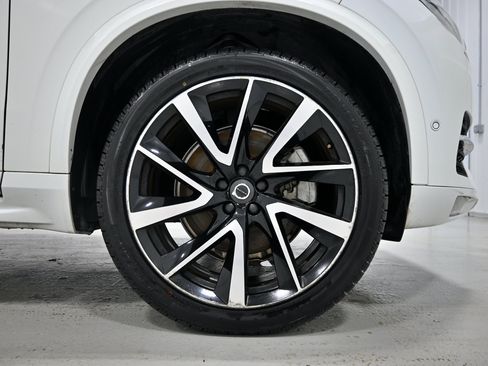 Used 2019 Volvo XC90 T6 Momentum w/ Advanced Package AWD/4WD image 39