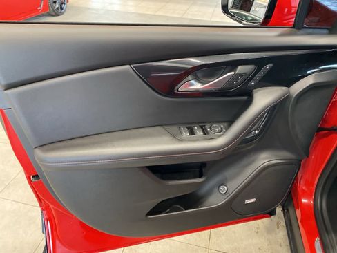 Used 2022 Chevrolet Blazer RS w/ Enhanced Convenience Package image 17