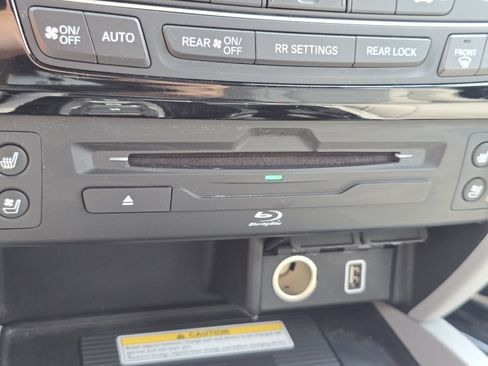 Used 2022 Honda Pilot Elite image 9