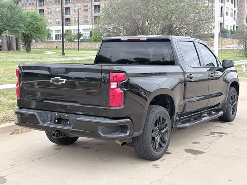 Used 2024 Chevrolet Silverado 1500 Custom w/ Turbomax Blackout Package image 4