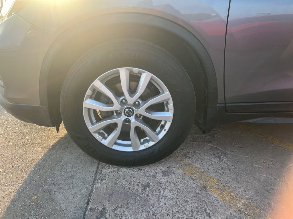 Used 2018 Nissan Rogue SV FWD image 19