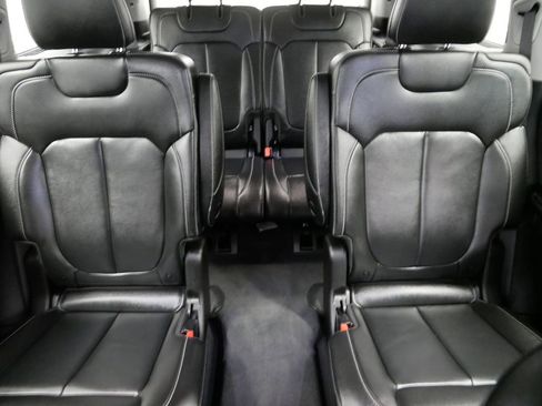 Certified 2022 Jeep Grand Cherokee L Limited image 18