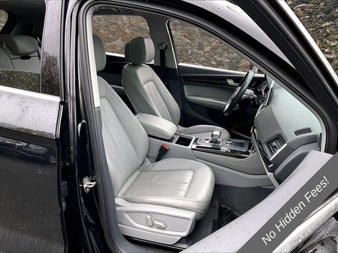 Used 2019 Audi Q5 2.0T Premium Plus w/ Premium Plus Package AWD/4WD image 7