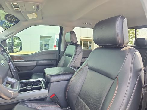 Used 2023 Ford F350 Lariat w/ Chrome Package AWD/4WD image 18