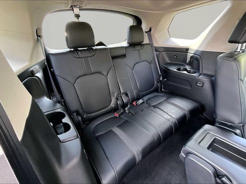 Certified 2025 Honda Pilot EX-L image 18
