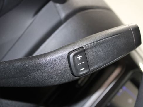 Used 2024 Chevrolet Silverado 1500 Custom image 38