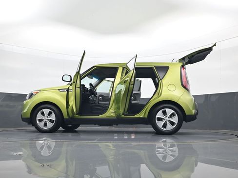 Used 2016 Kia Soul FWD image 34