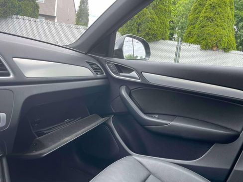 Used 2018 Audi Q3 2.0T Premium FWD image 33