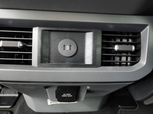 Used 2025 Ford F250 XLT w/ Black Appearance Package image 38