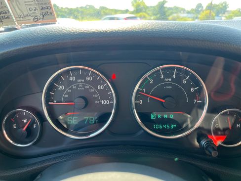 Used 2016 Jeep Wrangler Sport w/ Quick Order Package 24S AWD/4WD image 14