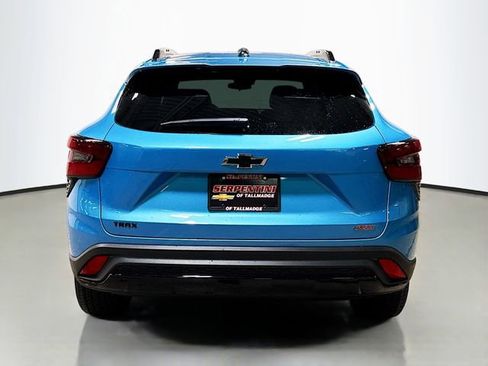 New 2026 Chevrolet Trax RS w/ Sunroof Package FWD image 9