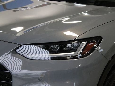 Used 2026 Honda HR-V EX-L image 2