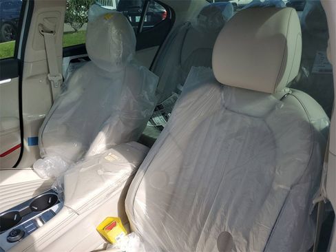 New 2026 Genesis G70 2.5T Prestige image 15