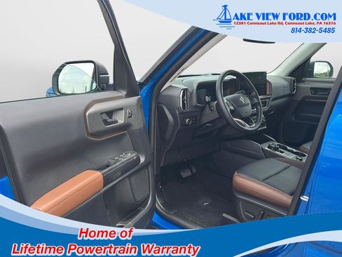 Used 2025 Ford Bronco Sport Outer Banks w/ Outer Banks Tech Package+ AWD/4WD image 14