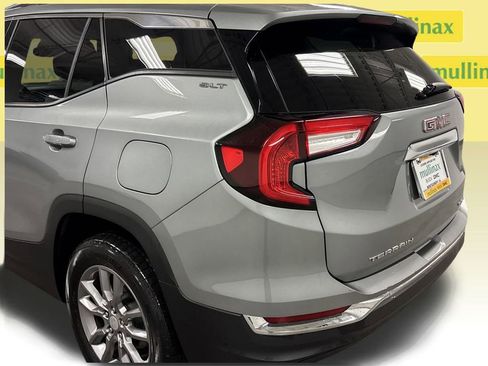 Certified 2024 GMC Terrain SLT image 15