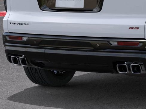 New 2026 Chevrolet Traverse RS w/ LPO, Floor Liner Package FWD image 14
