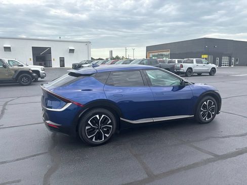 Used 2022 Kia EV6 Wind RWD image 10