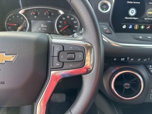 Used 2025 Chevrolet Blazer LT FWD image 44