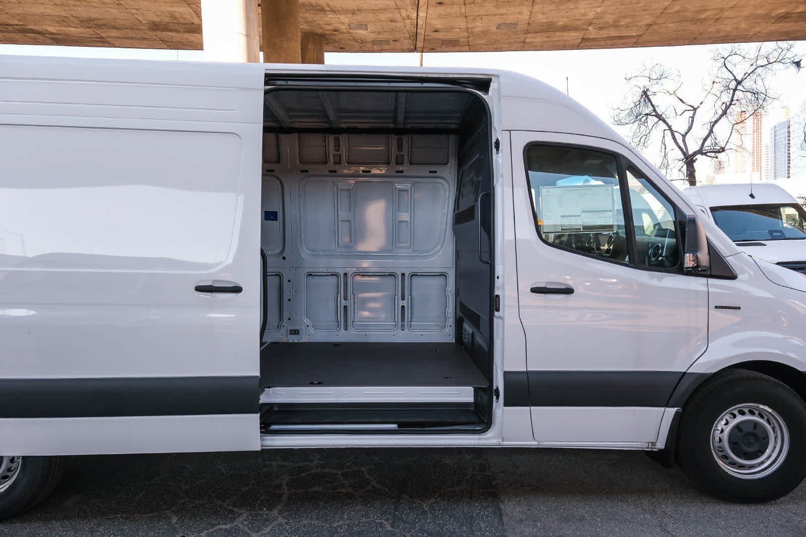 New 2025 Mercedes-Benz eSprinter 170 Cargo image 15