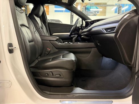 Used 2020 Cadillac XT4 Premium Luxury w/ Driver Awareness Package FWD image 23