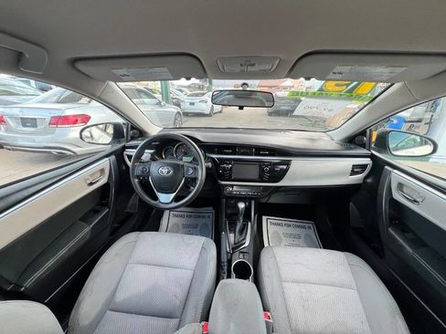 Used 2015 Toyota Corolla LE FWD image 8
