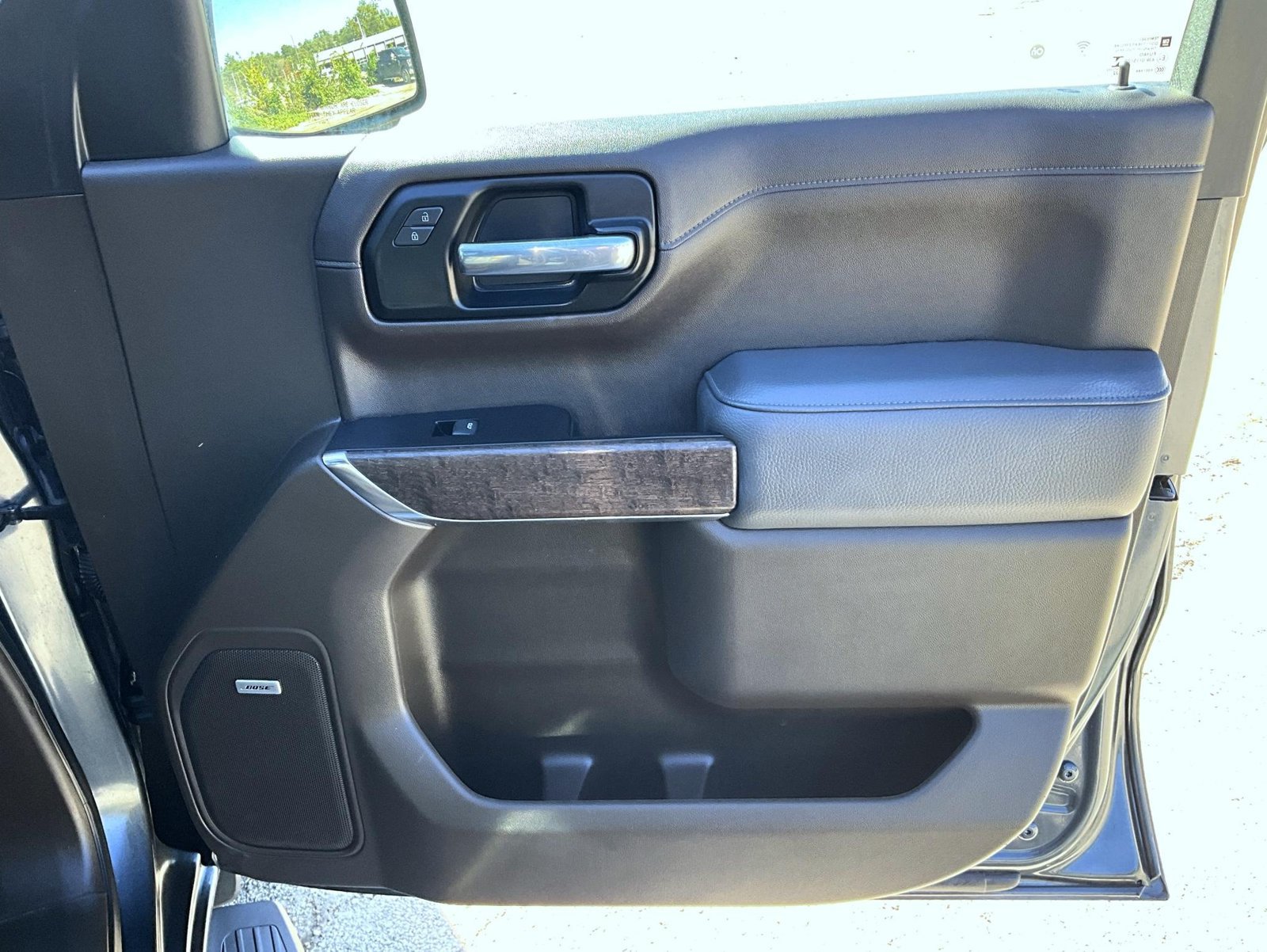 Used 2022 GMC Sierra 1500 Denali w/ Driver Alert Package II AWD/4WD image 24