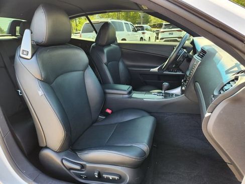 Used 2014 Lexus IS 250C w/ F-Sport Package w/as Tires image 19