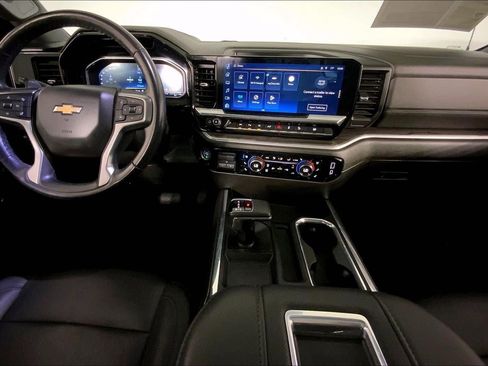 Used 2022 Chevrolet Silverado 1500 LTZ AWD/4WD image 15