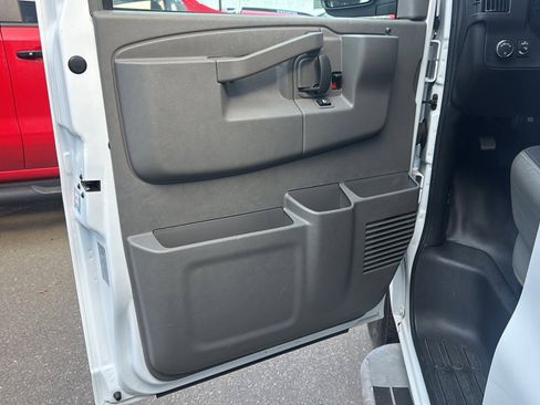 Used 2024 GMC Savana 2500 w/ Driver Convenience Package RWD image 14