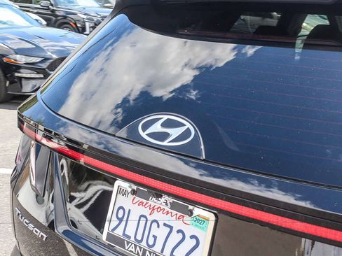 Used 2022 Hyundai Tucson SEL FWD image 9