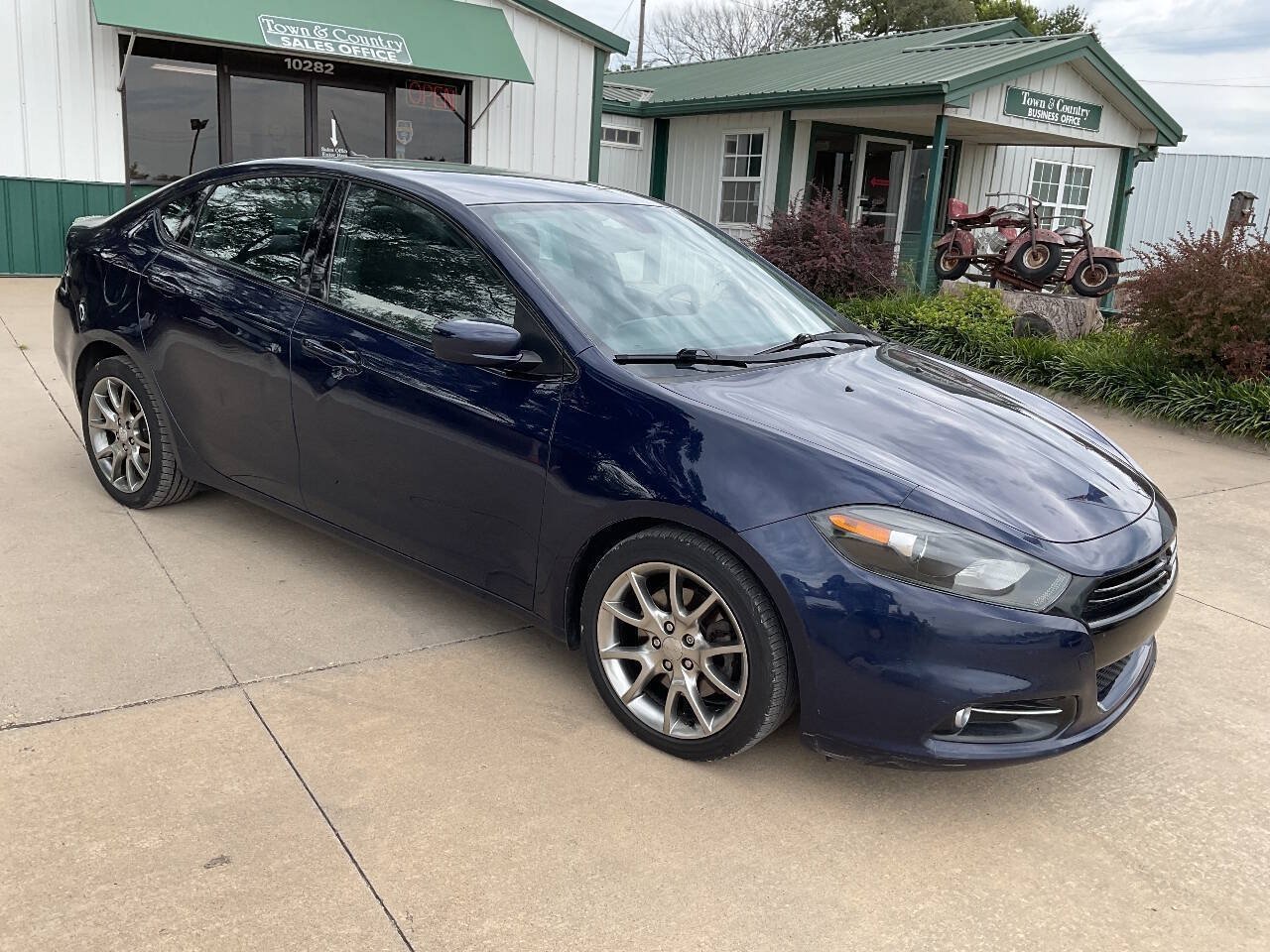 Used 2015 Dodge Dart SXT FWD image 3