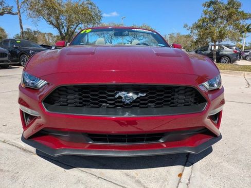 Certified 2019 Ford Mustang Convertible w/ Equipment Group 101A image 9