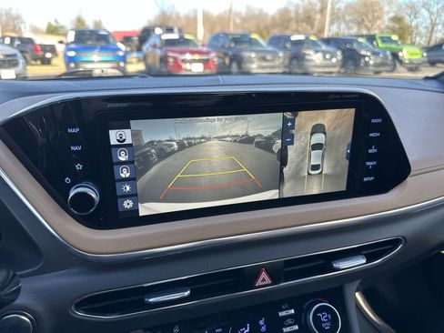 Used 2020 Hyundai Sonata Limited image 17