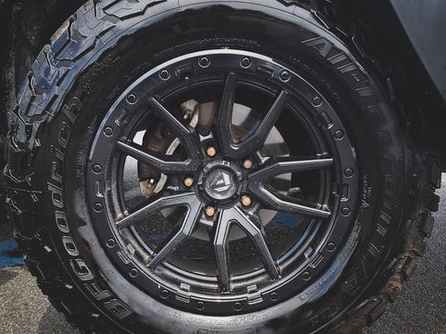 Used 2017 RAM 1500 Rebel AWD/4WD image 37