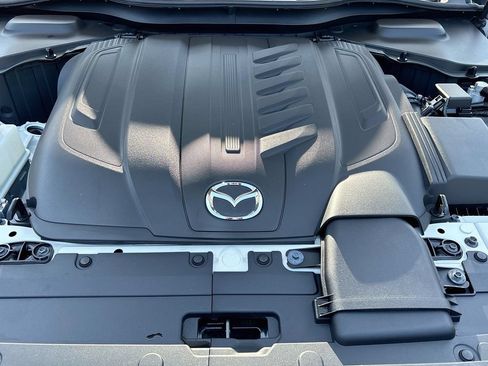 Certified 2024 MAZDA CX-90 3.3 Turbo w/ Preferred Plus AWD/4WD image 32