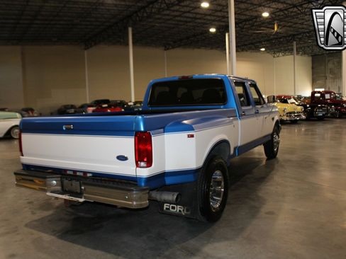 Used 1997 Ford F350 2WD Crew Cab image 4