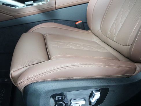 New 2026 BMW X6 xDrive40i image 10