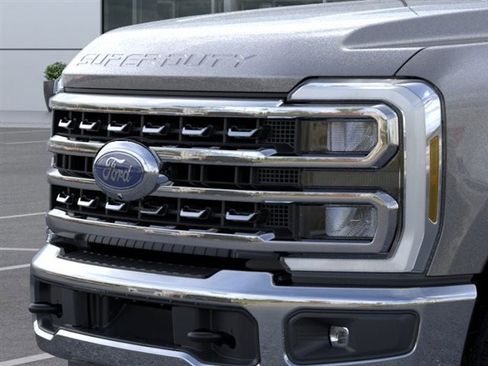New 2026 Ford F350 XLT w/ XLT Premium Package AWD/4WD image 17