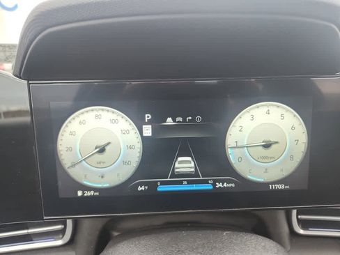 Used 2024 Hyundai Elantra SEL w/ Convenience Package image 34