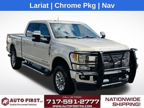 Used 2017 Ford F250 Lariat w/ Chrome Package image 1