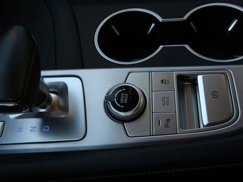 Used 2021 Genesis G70 3.3T image 32