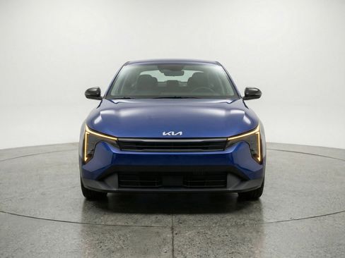 Used 2025 Kia K4 FWD image 2