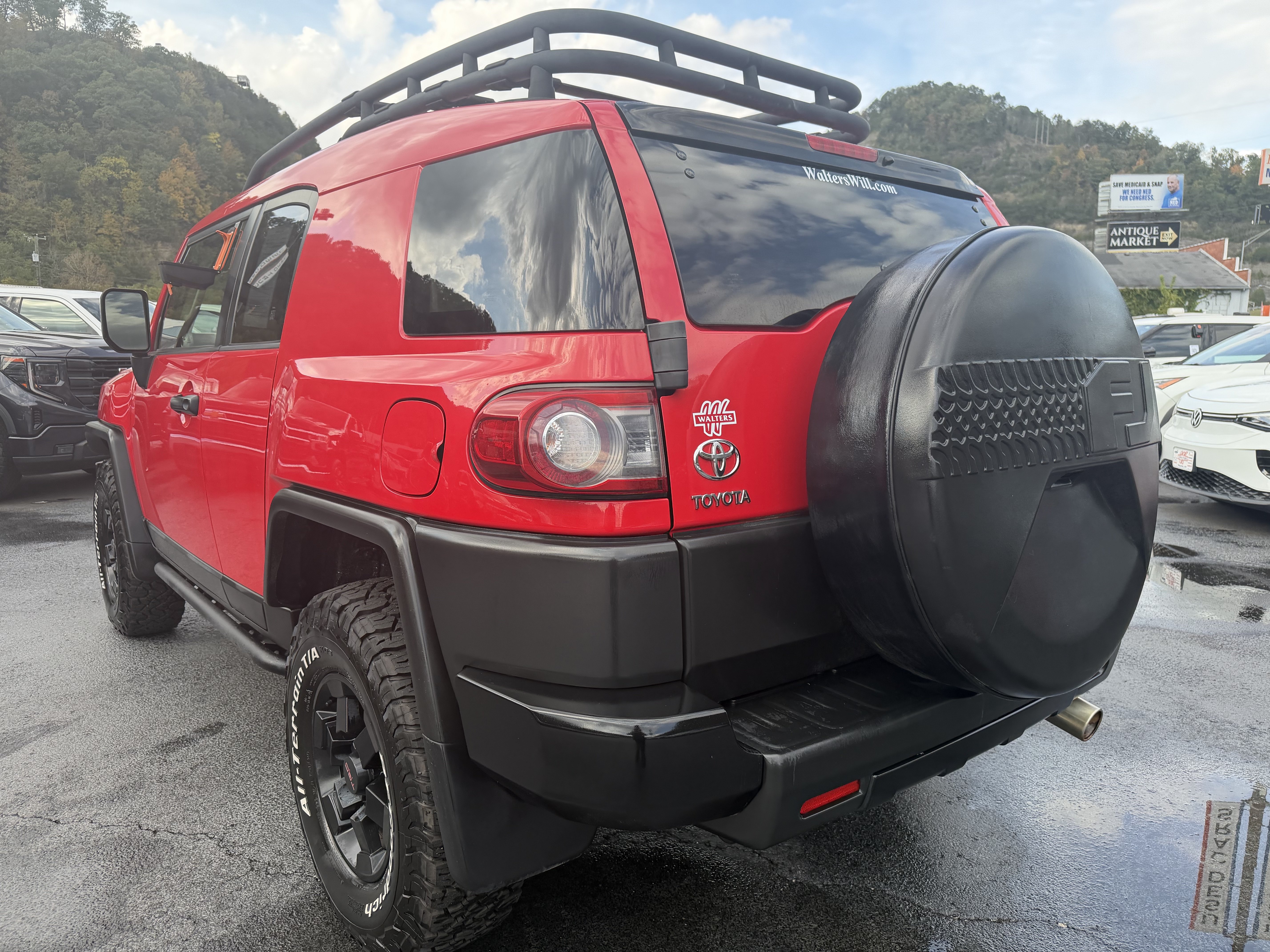 Used 2012 Toyota FJ Cruiser 4WD w/ Trail Teams Special Edition image 5
