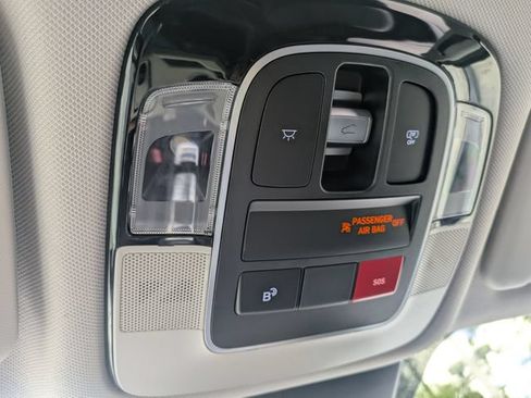 Used 2025 Hyundai Tucson SEL FWD image 34