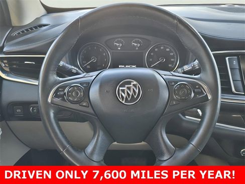 Used 2018 Buick Enclave Premium image 47