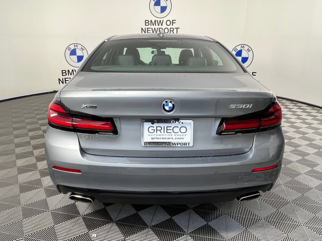 Used 2023 BMW 530i xDrive w/ Convenience Package AWD/4WD image 10