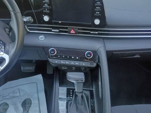 Certified 2021 Hyundai Elantra SEL w/ Convenience + Premium Package FWD image 7