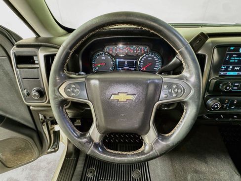 Used 2019 Chevrolet Silverado 1500 LT RWD image 9