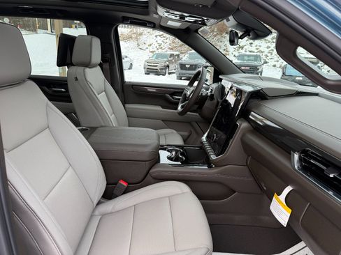 New 2026 GMC Yukon XL Elevation w/ Elevation Premium Package image 24